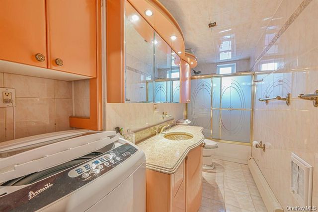 10201 62nd Road, Forest Hills, NY 11375
