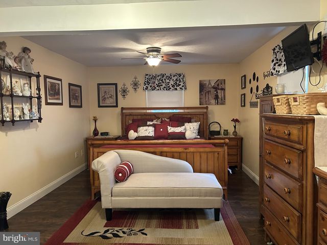 104 SCHOOL HOUSE LN, Brookhaven, PA 19015