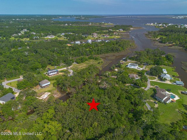 6606 Bridge View Drive, Biloxi, MS 39532