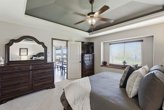 2710 N WOODRIDGE ST, Wichita, KS 67226