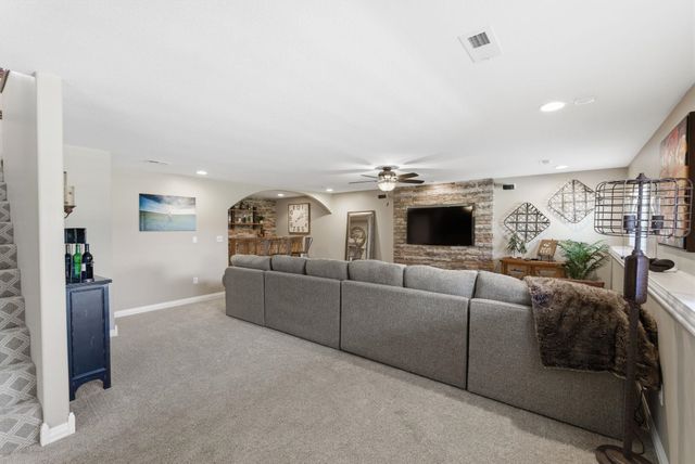 2710 N WOODRIDGE ST, Wichita, KS 67226