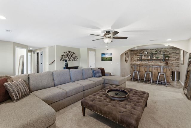 2710 N WOODRIDGE ST, Wichita, KS 67226