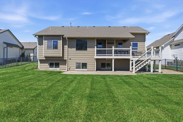 2710 N WOODRIDGE ST, Wichita, KS 67226