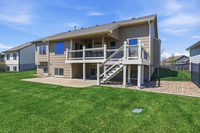 2710 N WOODRIDGE ST, Wichita, KS 67226