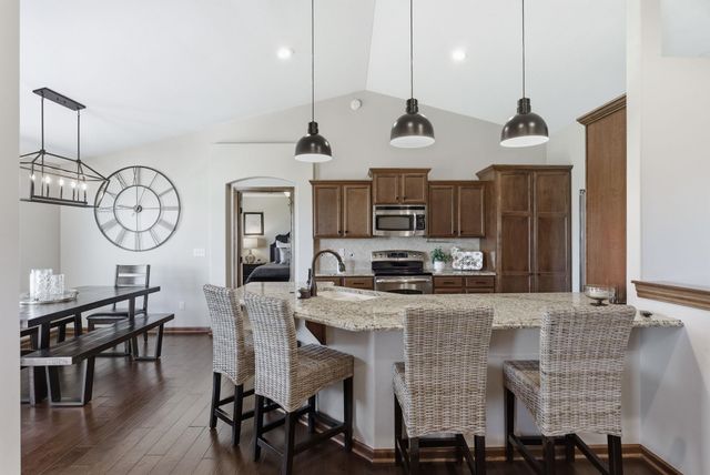 2710 N WOODRIDGE ST, Wichita, KS 67226