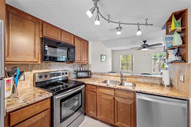 1035 Lake Shore Drive 105, Lake Park, FL 33403