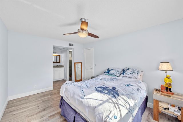 1035 Lake Shore Drive 105, Lake Park, FL 33403