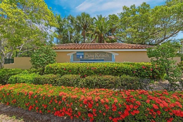 1035 Lake Shore Drive 105, Lake Park, FL 33403