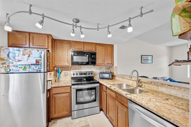 1035 Lake Shore Drive 105, Lake Park, FL 33403