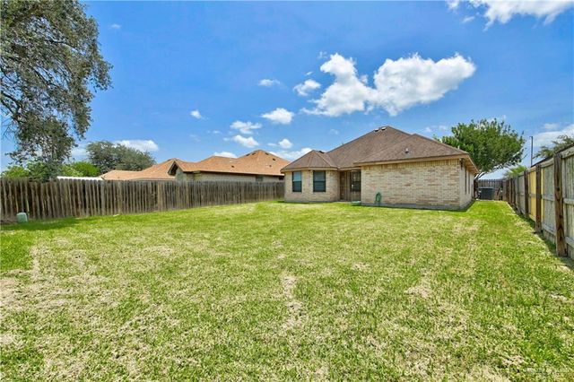 125 N Retama Lane, Weslaco, TX 78596