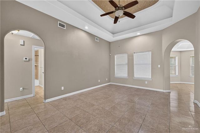 125 N Retama Lane, Weslaco, TX 78596