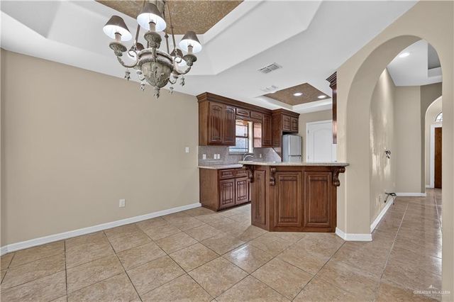 125 N Retama Lane, Weslaco, TX 78596