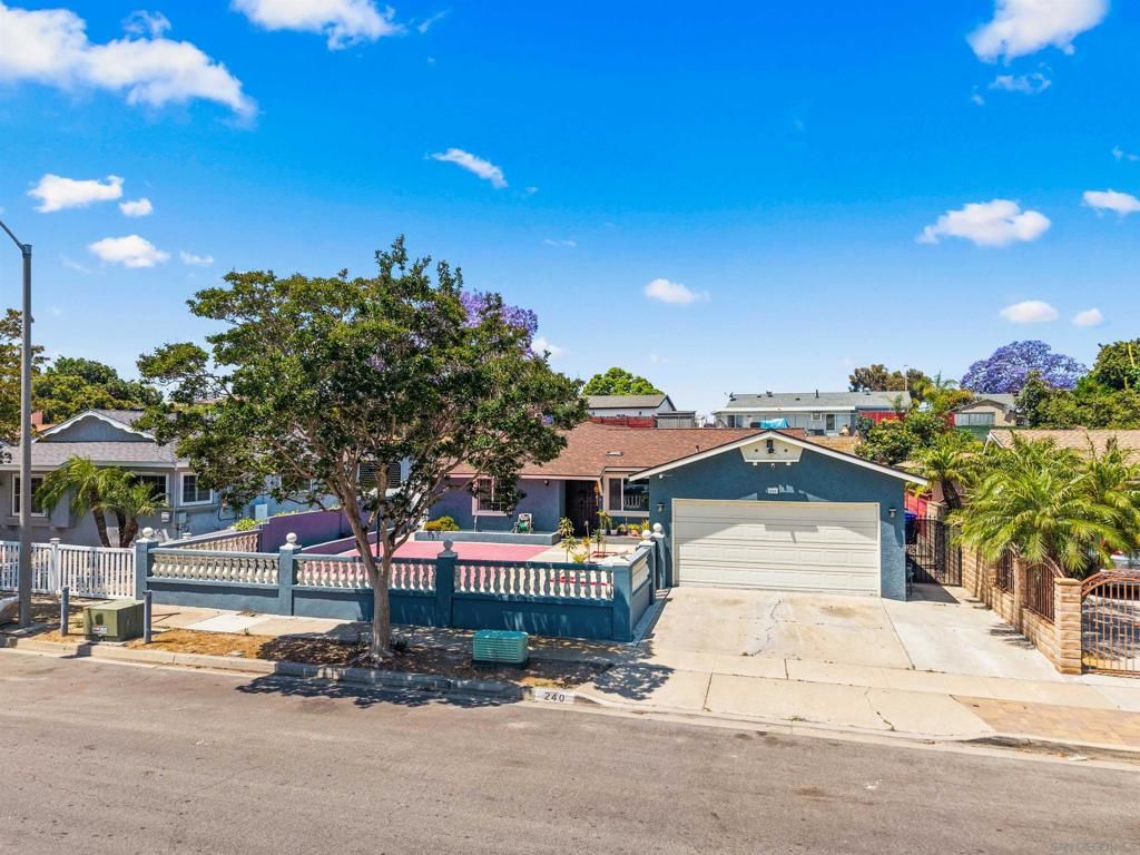 240 Ledgewood Ln, San Diego, CA 92114 — exterior