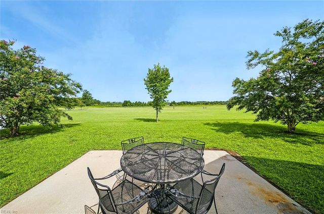 122 Oak Hill LN, Smithfield, VA 23430