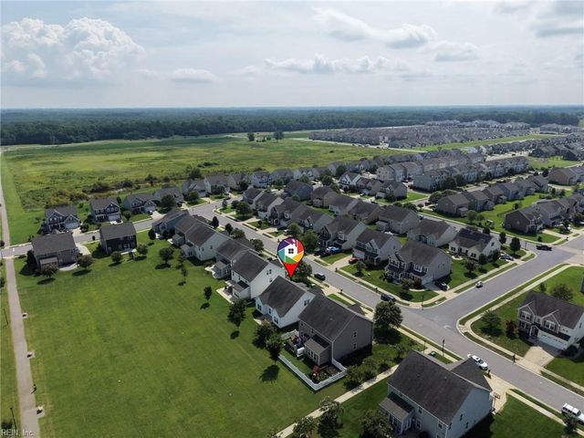 122 Oak Hill LN, Smithfield, VA 23430