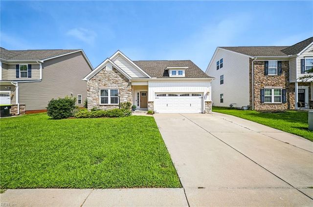 122 Oak Hill LN, Smithfield, VA 23430