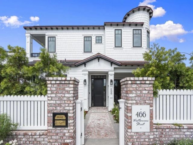 466 Westbourne St, La Jolla, CA 92037