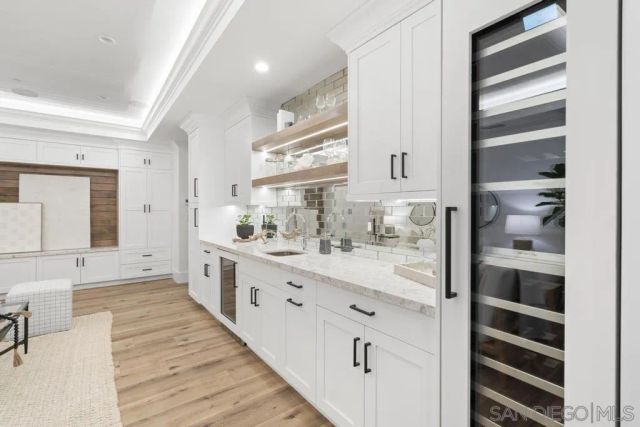 466 Westbourne St, La Jolla, CA 92037
