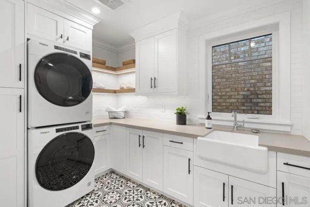 466 Westbourne St, La Jolla, CA 92037