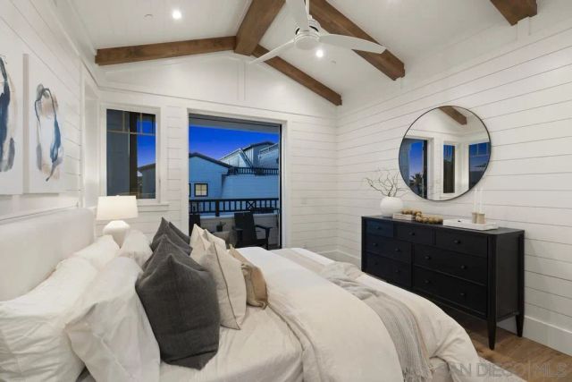 466 Westbourne St, La Jolla, CA 92037