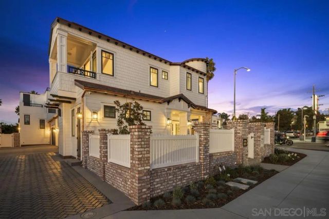 466 Westbourne St, La Jolla, CA 92037