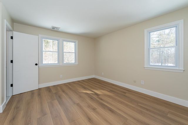 449 Silver Lake Road, Hollis, NH 03049