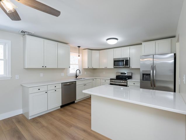 449 Silver Lake Road, Hollis, NH 03049