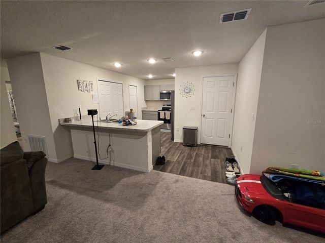 15768 SW 19TH AVENUE ROAD, Ocala, FL 34473