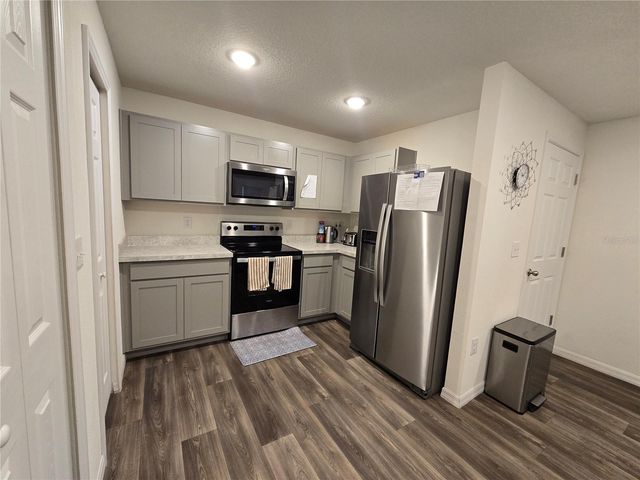 15768 SW 19TH AVENUE ROAD, Ocala, FL 34473