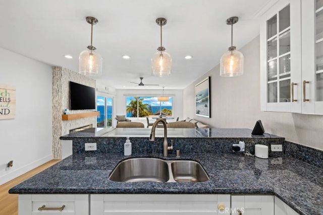 240 Moss 4, Laguna Beach, CA 92651