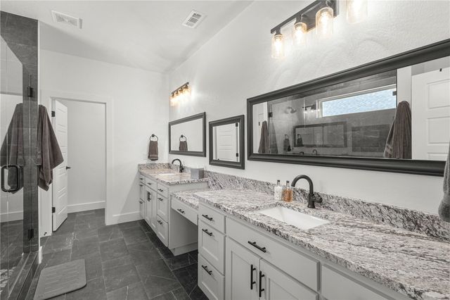 19 Tiree Drive, Bella Vista, AR 72715