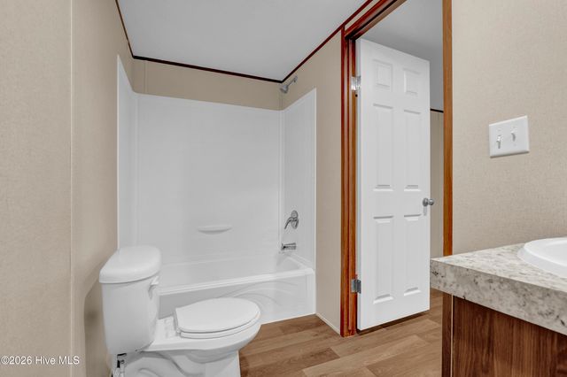 109 Wendy Hill Lane, Sneads Ferry, NC 28460