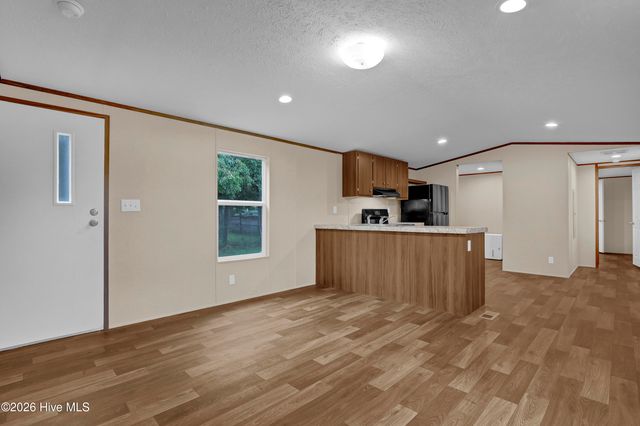 109 Wendy Hill Lane, Sneads Ferry, NC 28460
