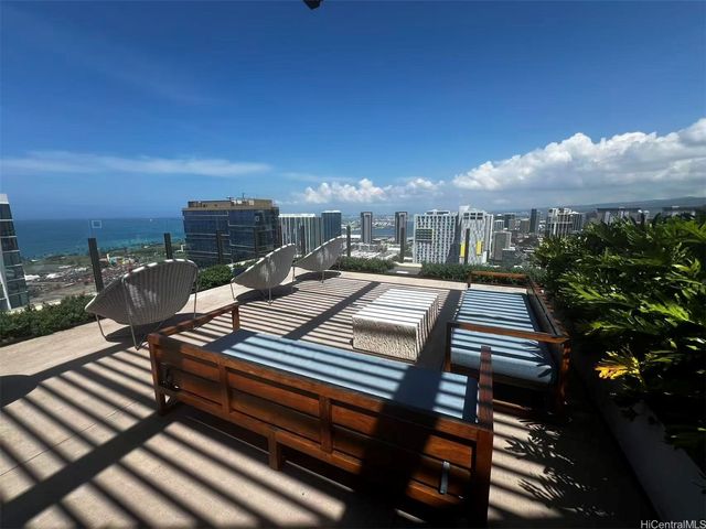 987 Queen Street 4002, Honolulu, HI 96814