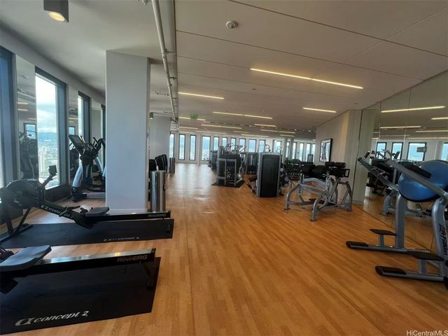 987 Queen Street 4002, Honolulu, HI 96814