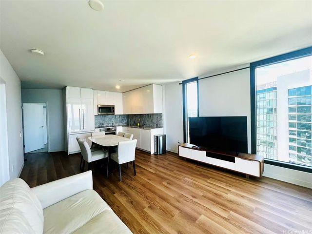 987 Queen Street 4002, Honolulu, HI 96814
