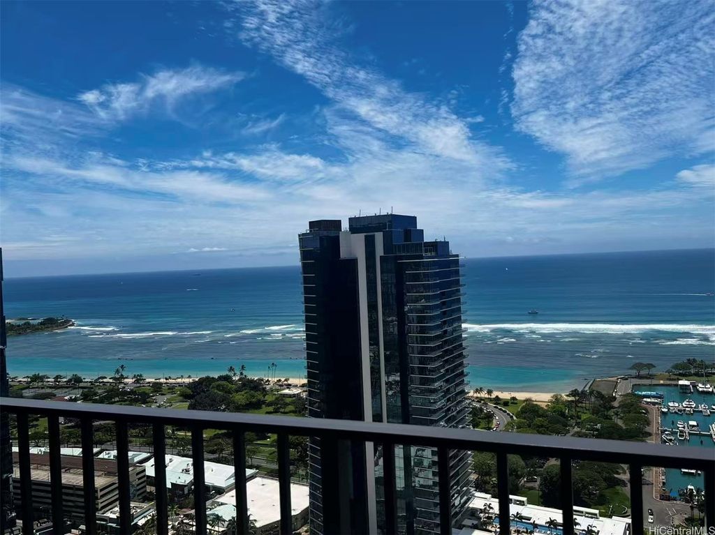 987 Queen Street 4002, Honolulu, HI 96814