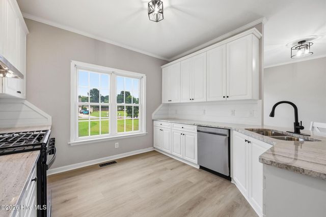 105 Circle Street, Washington, NC 27889