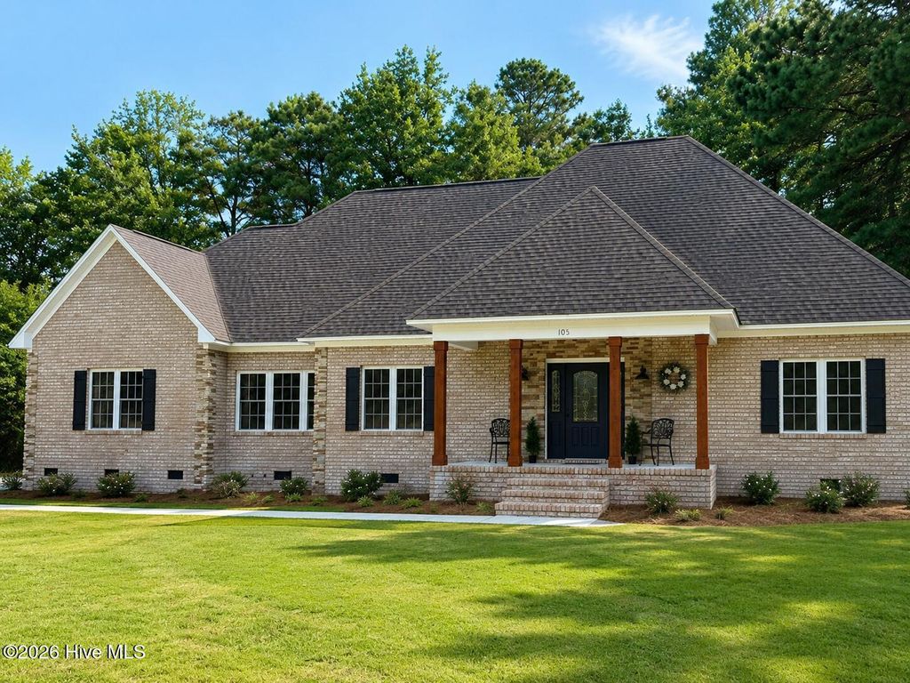 105 Circle Street, Washington, NC 27889