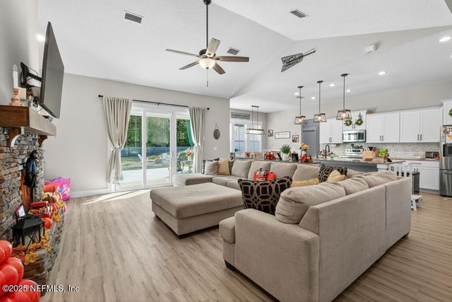 75774 EDWARDS Road, Yulee, FL 32097