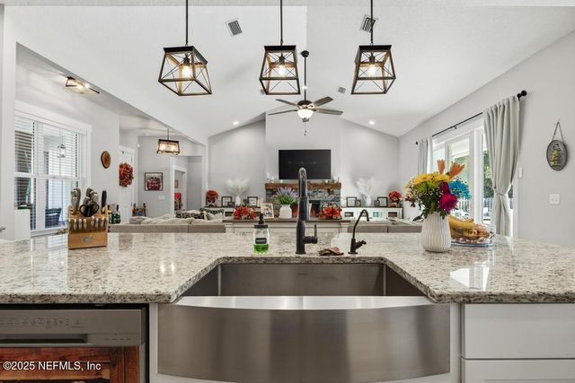 75774 EDWARDS Road, Yulee, FL 32097