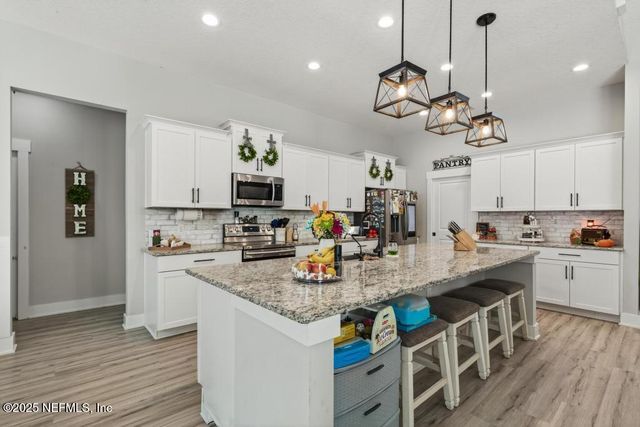 75774 EDWARDS Road, Yulee, FL 32097