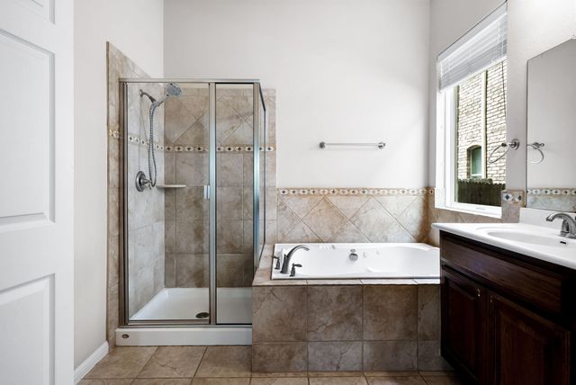 2705 Golden Gate PARK, Austin, TX 78732
