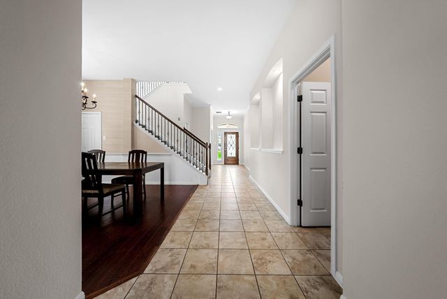 2705 Golden Gate PARK, Austin, TX 78732