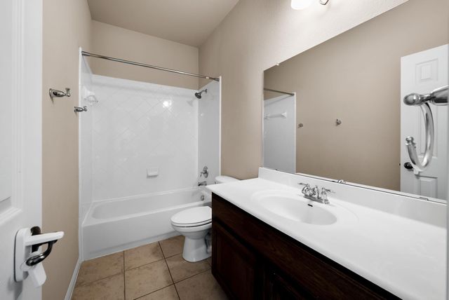 2705 Golden Gate PARK, Austin, TX 78732