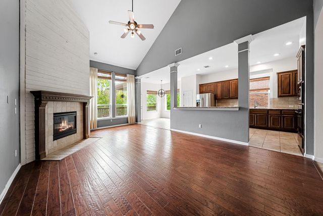 2705 Golden Gate PARK, Austin, TX 78732