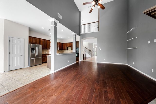 2705 Golden Gate PARK, Austin, TX 78732