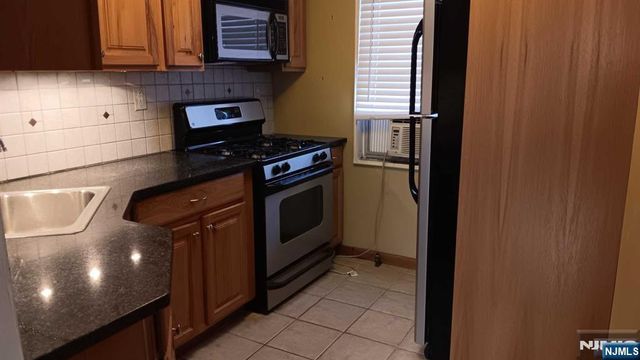 112 A Hastings Avenue, Rutherford, NJ 07070