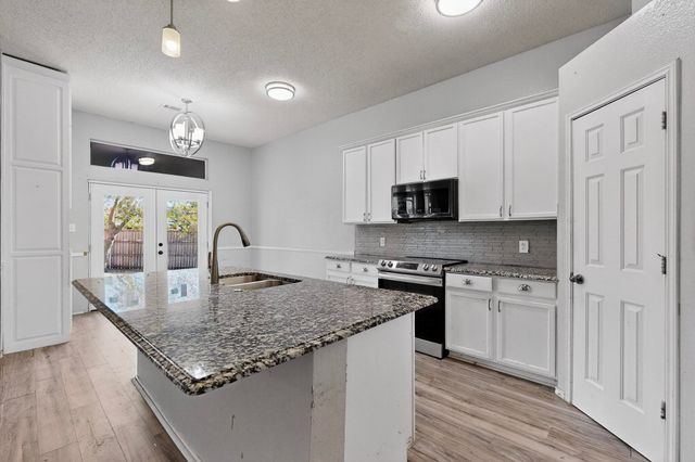 2318 Hillgrove Court, Mansfield, TX 76063