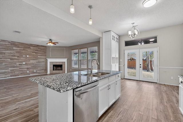 2318 Hillgrove Court, Mansfield, TX 76063